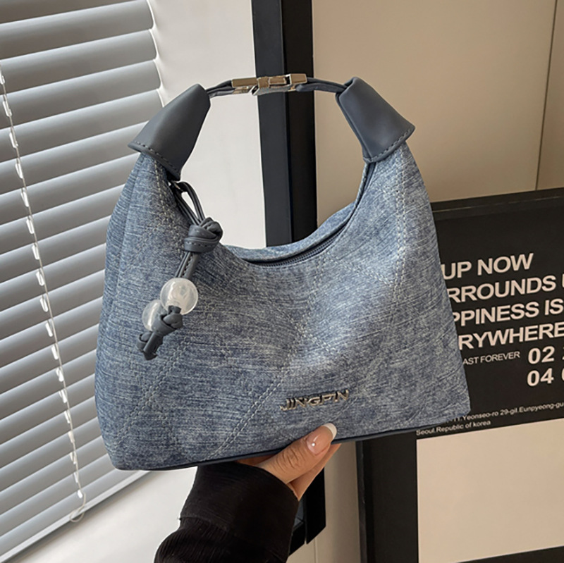2024 New niche hand-held underarm bag, single-shoulder crossbody bag, retro dumpling bag, high-end denim small handbag full figure