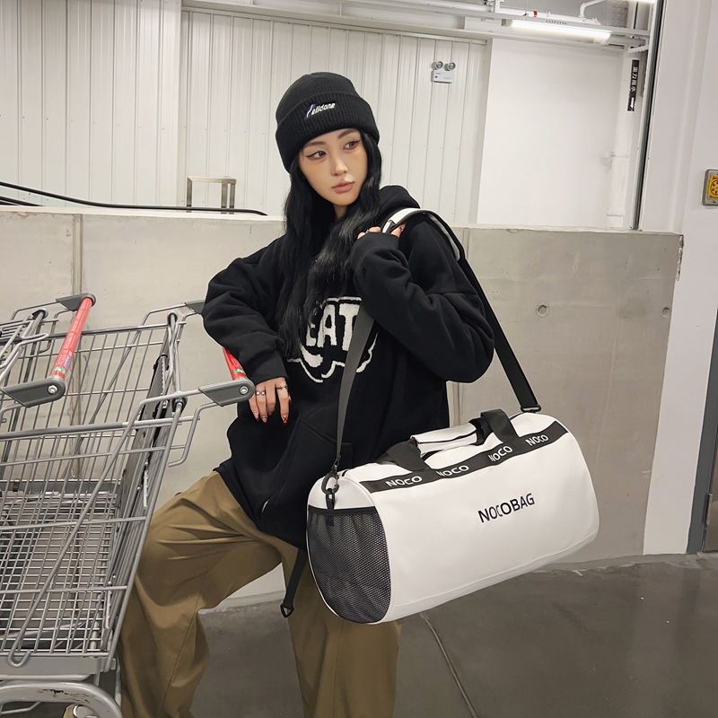 Trendy short-distance large-capacity travel bag for women, simple and versatile sports and fitness bag, multi-functional leather film outdoor storage bag details Picture
