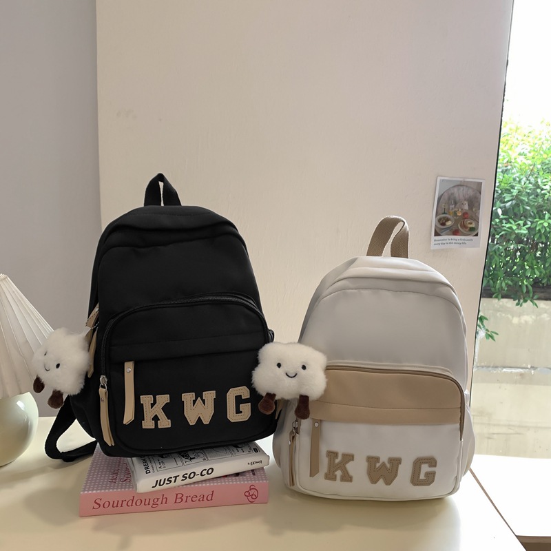 A new type of backpack for cross-border children's spring outing and study Tours, a lightweight backpack for boys, girls and primary school students details Picture