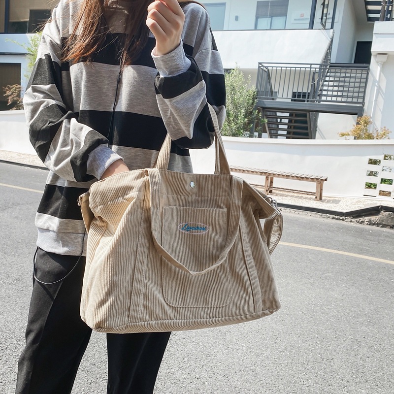 Large-capacity tote bag for women, 2022 new corduroy laid-back style hand-held crossbody bag, single-shoulder bag for college students' classes full figure