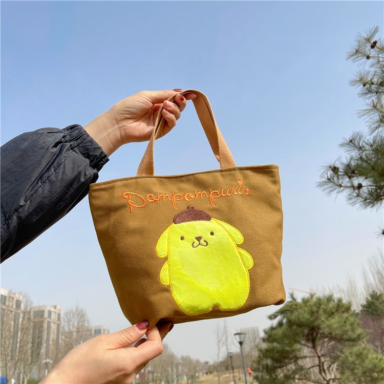 Cross-border wholesale claw machine, Kuromi strawberry bear canvas bag, hand-held cosmetic bag, lunch box, plush toy manufacturer Specification drawing