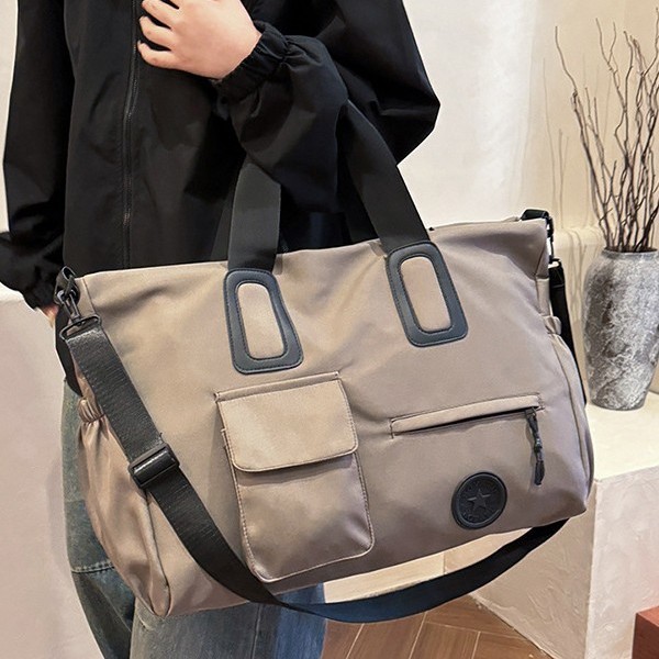 Spring 2025 new handbag: Large-capacity sports and fitness bag, hand-held lightweight waterproof fabric, single-shoulder crossbody bag Specification drawing