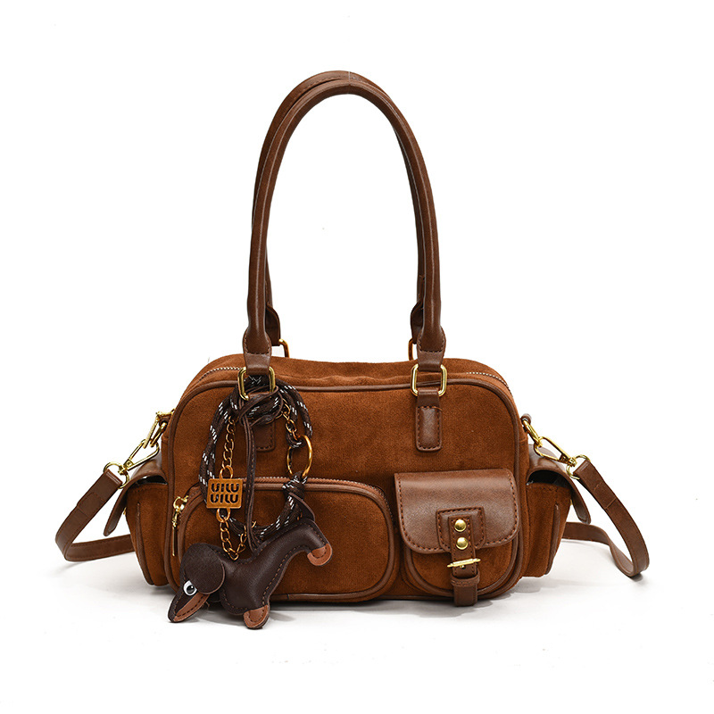 New hand-held travel bag for women 2024, retro, fashionable and casual single-shoulder bag, Korean style, high-end, trendy and versatile women's bag Item Picture