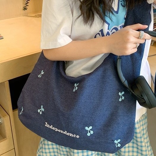 2025 Japanese fashion school style women's large-capacity casual, fresh and artistic tote bag for commuting to work Specification drawing
