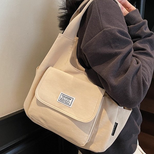 Commuting bag, Japanese ins retro and niche design sense, canvas simple solid color, casual and versatile tote bag, underarm bag Specification drawing