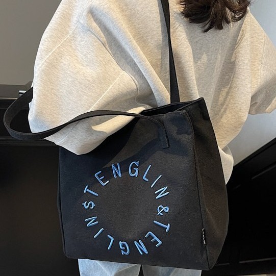 New best-selling Nordic-style simple large-capacity canvas bag, simple and versatile single-shoulder bag for students' commuting to class details Picture