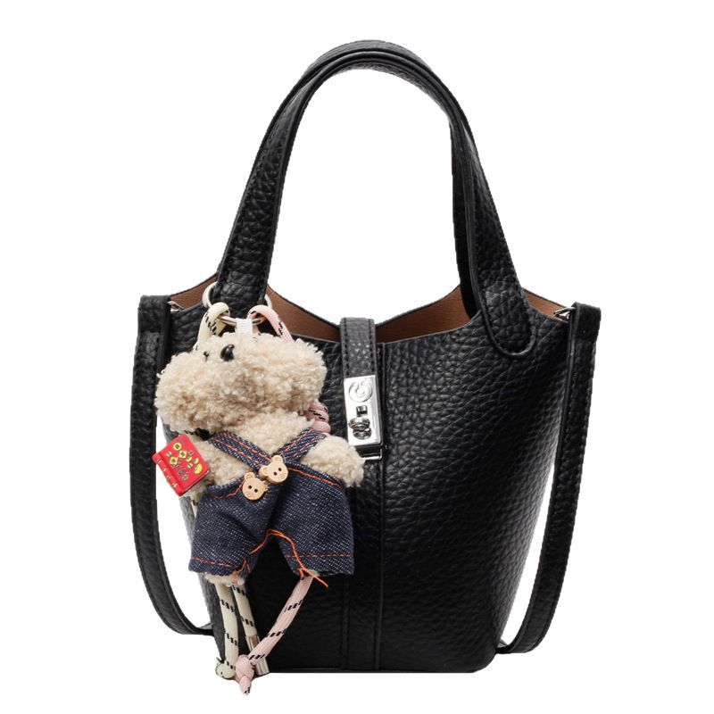 A lightweight, French-style, large-capacity hand-held bucket bag for women 2025, a new fashion and high-end single-shoulder crossbody bag Item Picture