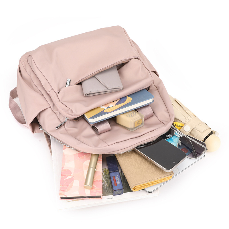 Colorful Fox large-capacity backpack for women, outdoor casual water-resistant backpack, travel customized computer bag Application Scenario