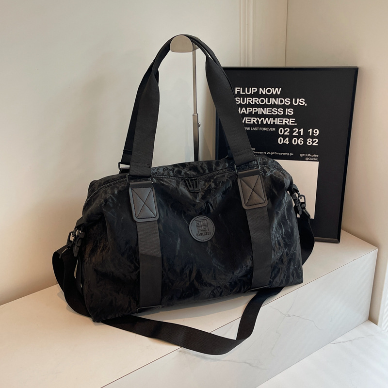 Wholesale of new simple and fashionable fitness bags, large-capacity casual travel storage bags, and women's sports yoga training bags details Picture