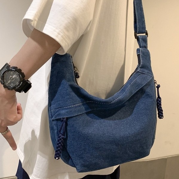 Canvas dumpling crossbody bag for girls, summer 2025 new Korean version, large capacity single-shoulder bag for student commuting details Picture