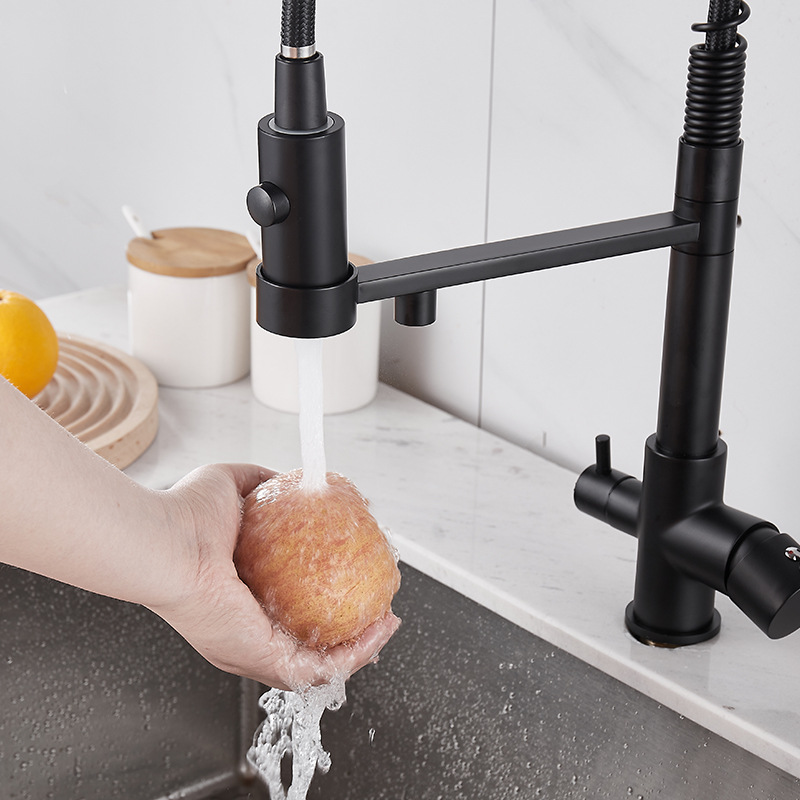 Cross-border three-in-one water purifier faucet with cold and hot spring, American-style kitchen sink, all-copper sink faucet and nozzle Application Scenario