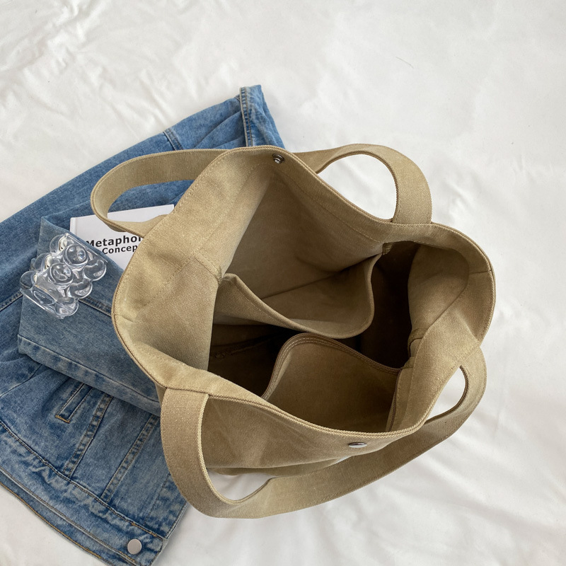 Canvas bag for women 2022 New large-capacity canvas bag, college student hand-held bag, shoulder bag, commuting tote bag Application Scenario