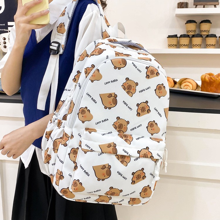 Capibala backpack is cute and has a high level of appearance. It is a cartoon backpack for junior and senior high school students and has a large capacity Specification drawing