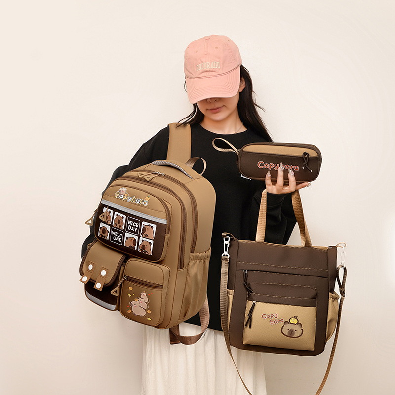 Kabibala middle school backpack for boys and girls, cute Capybara, dirt-resistant backpacks, 2025 new style factory direct sales Application Scenario