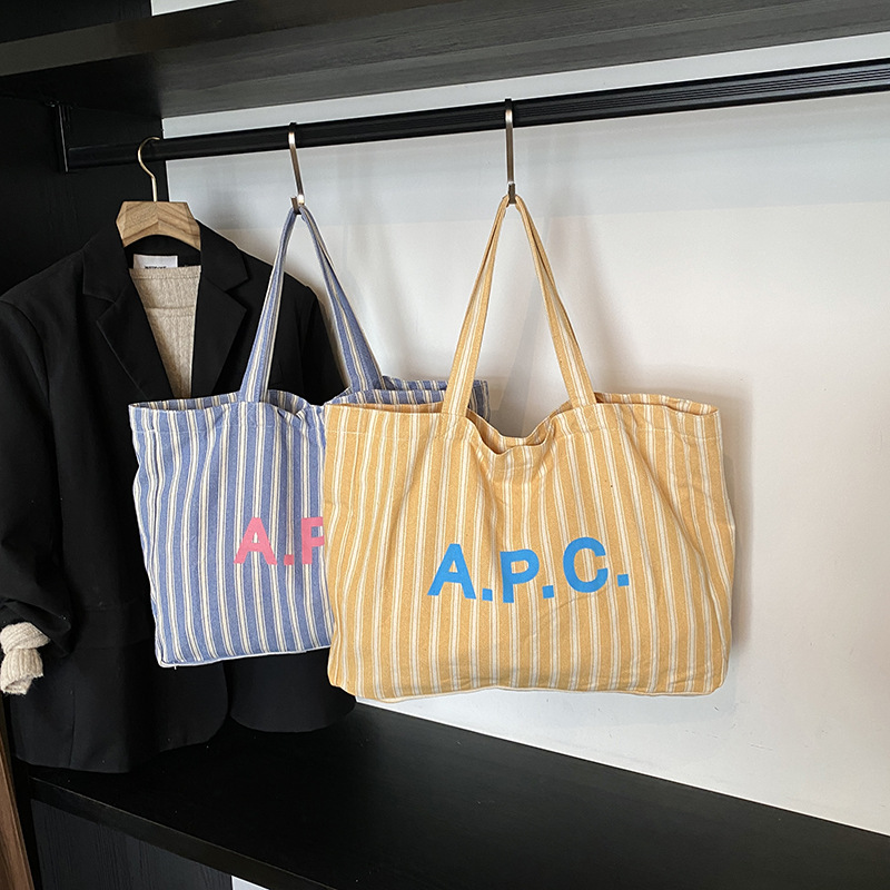 Large-capacity letter tote bag 2025 new Korean version niche fashion single-shoulder bag casual and simple striped handbag details Picture