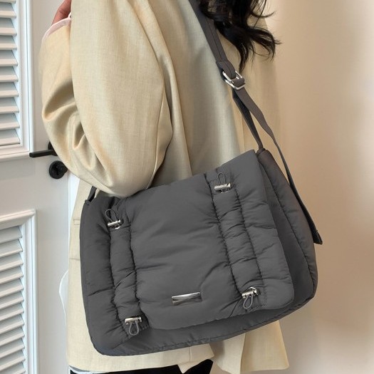 ins large-capacity cotton-padded jacket small square bag for women 2025 Summer new style, a niche, versatile and high-end single-shoulder crossbody bag details Picture