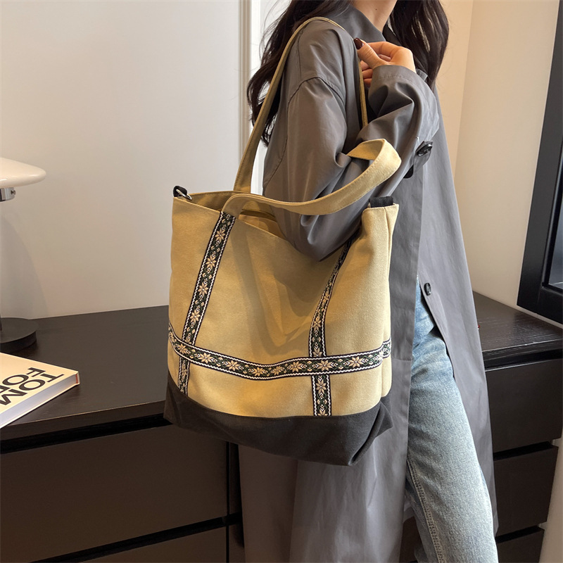 2025 Large-capacity Tote bag, campus student shopping bag, new canvas bag, simple and casual solid color women's bag full figure