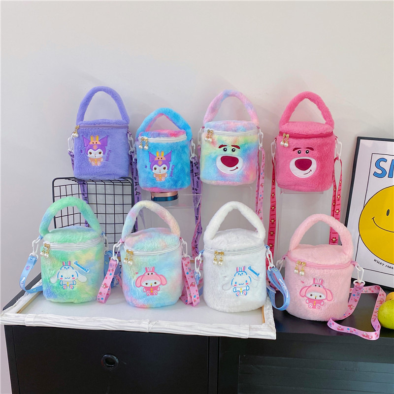New cartoon Sanrio plush shoulder strap hand-held crossbody bag, claw machine doll plush bag, portable bucket bag full figure