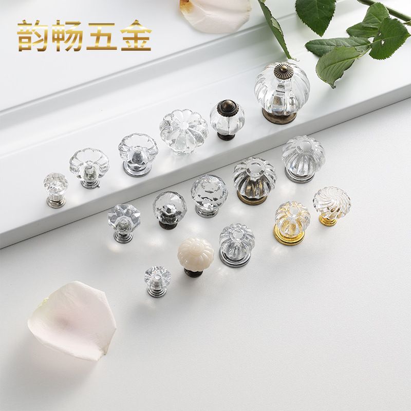 A variety of acrylic handles, plastic handles, drawer handles, jewelry box handles, handles and decorative handles details Picture