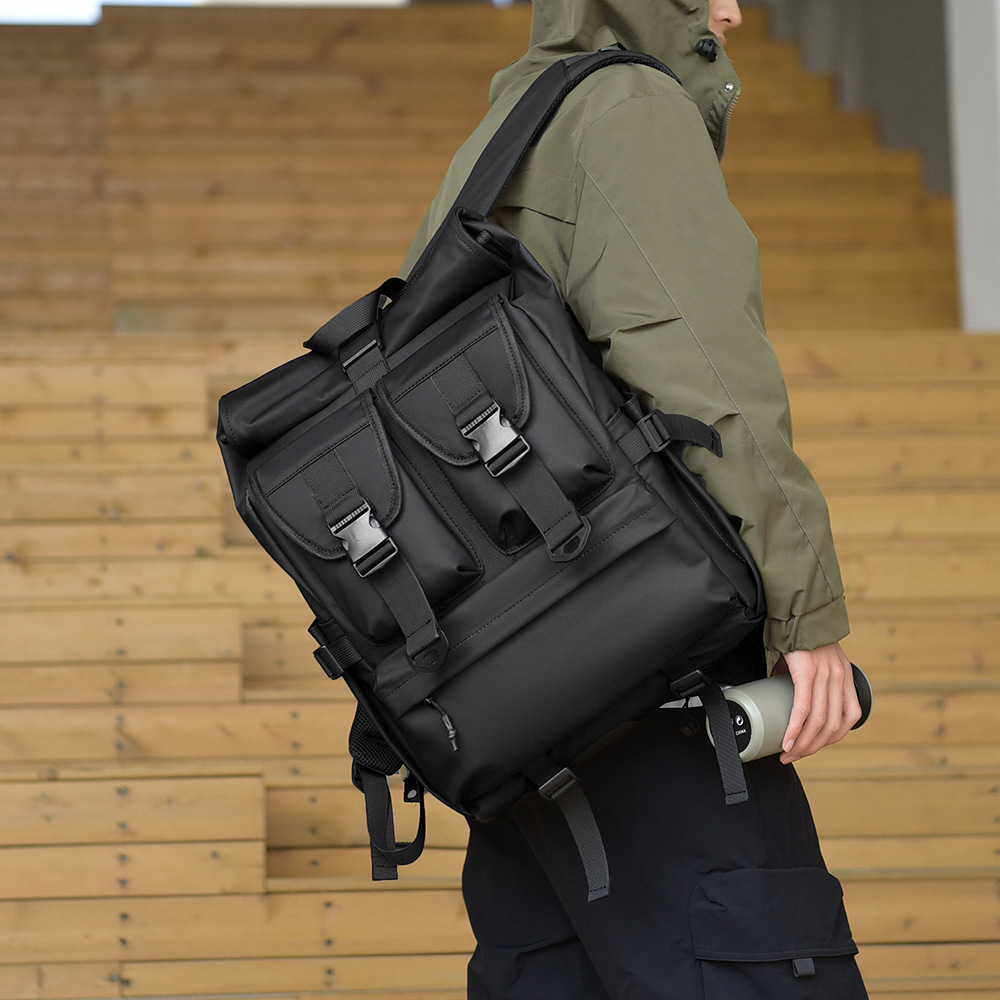 Functional style backpacks for men with a high-end feel, large capacity for casual travel, computer bags, rolled-up backpacks, and college student schoolbags full figure