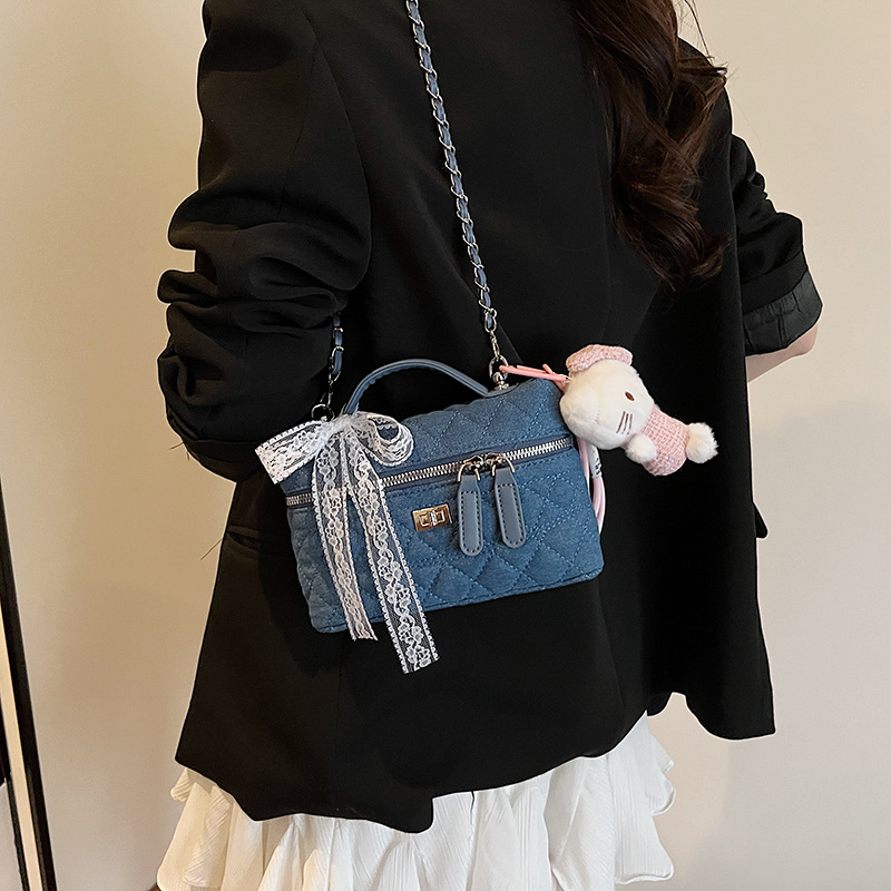 Cross-border diamond-patterned embroidered chain handbag, a super popular casual and versatile fabric single-shoulder crossbody bag for women in 2025 details Picture