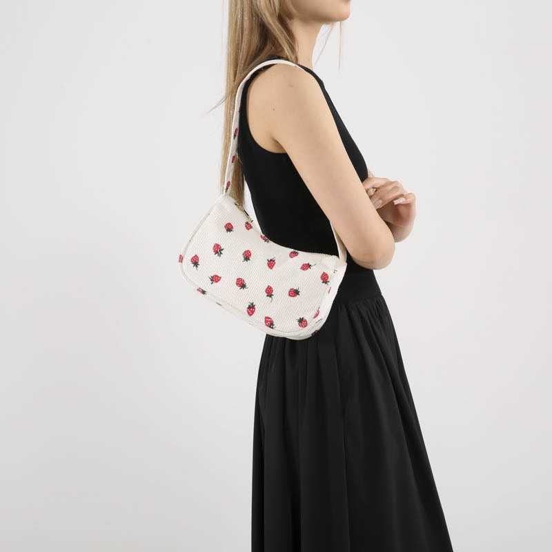 New Korean-style simple and sweet small bag, hand-held shoulder bag, strawberry print, large capacity, versatile underarm bag, women's bag Specification drawing
