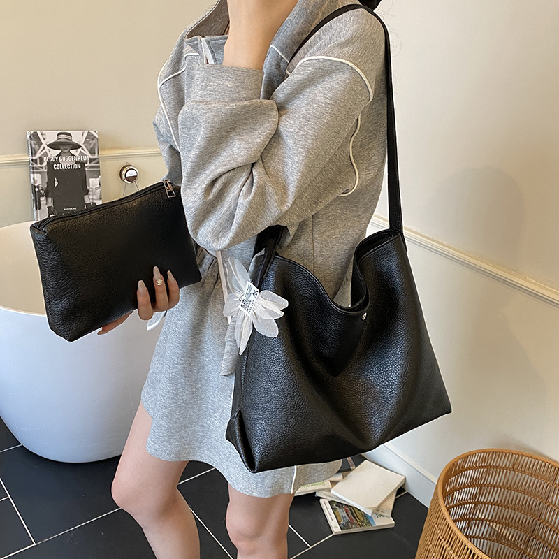 Cross-border super soft large-capacity commuter bag 2025 New style, popular underarm bag, textured tote bag, versatile single-shoulder bag for women Specification drawing