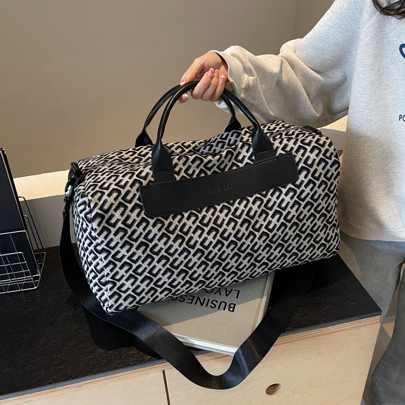 Autumn new large-capacity travel bags with fashionable prints, short business trip luggage bags, and dry-wet separation sports and fitness bags details Picture