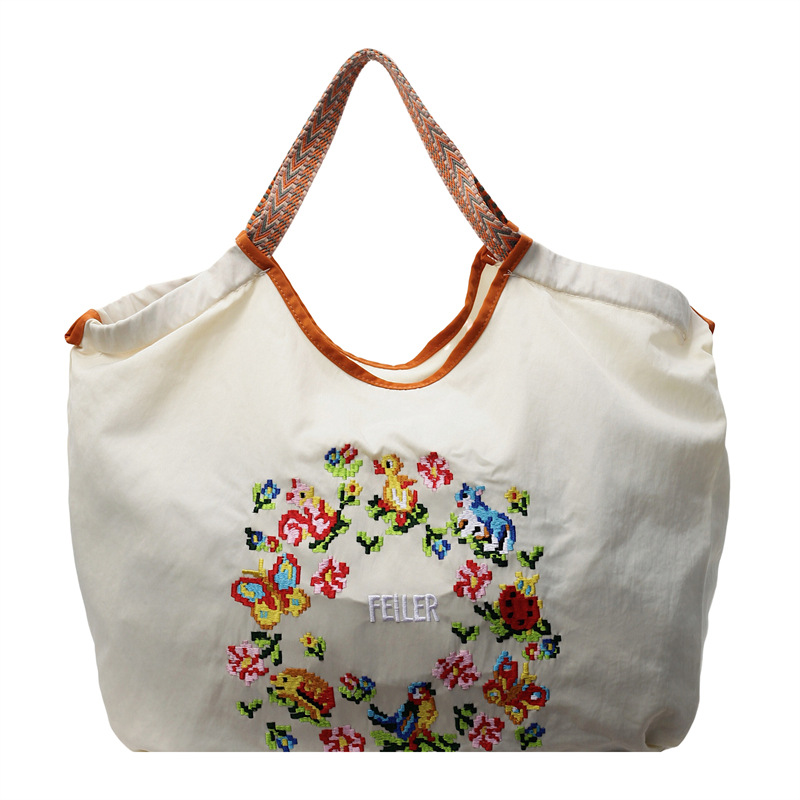 Japanese-style garland lightweight fabric bag, nylon embroidered eco-friendly shopping bag, single-shoulder bag, crossbody commuter tote bag for women Item Picture