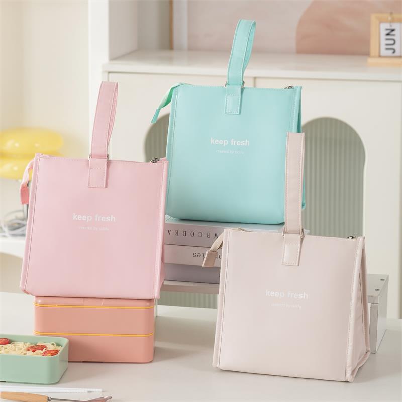 PU large-capacity bento bag, hand-held thickened picnic bag, single-shoulder insulated bag for going out, macaron-colored ice bag, lunch bag Application Scenario