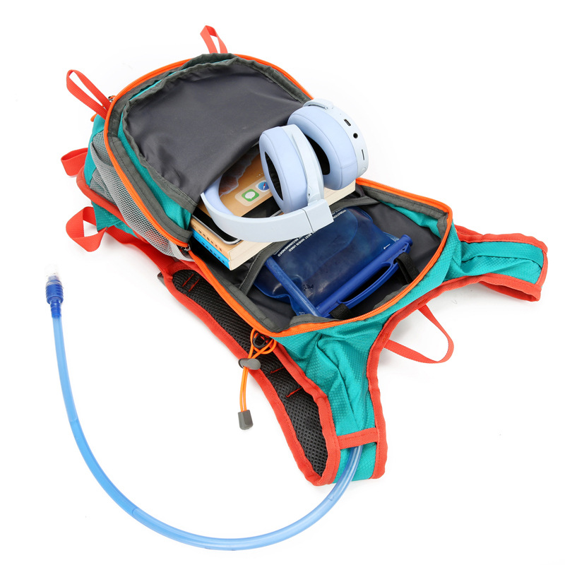 Outdoor hiking backpack, fashionable and lightweight, hiking and cycling backpack, large-capacity waterproof, load-reducing, ultra-light sports backpack Application Scenario