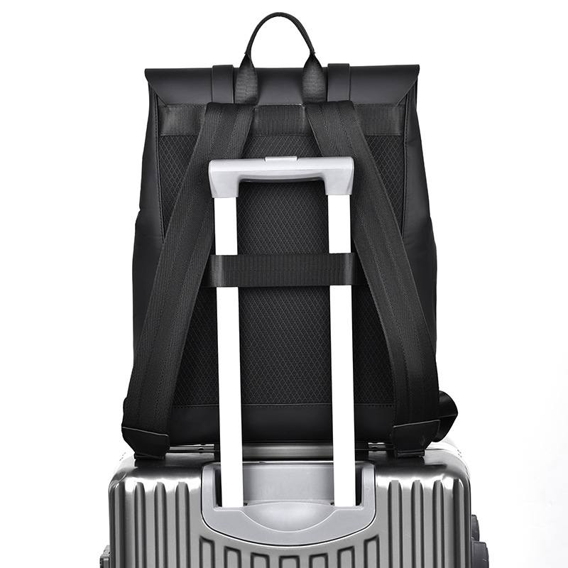 Cross-border new trendy casual backpack, student backpack, school bag, male college student, high appearance level, large-capacity computer bag Application Scenario