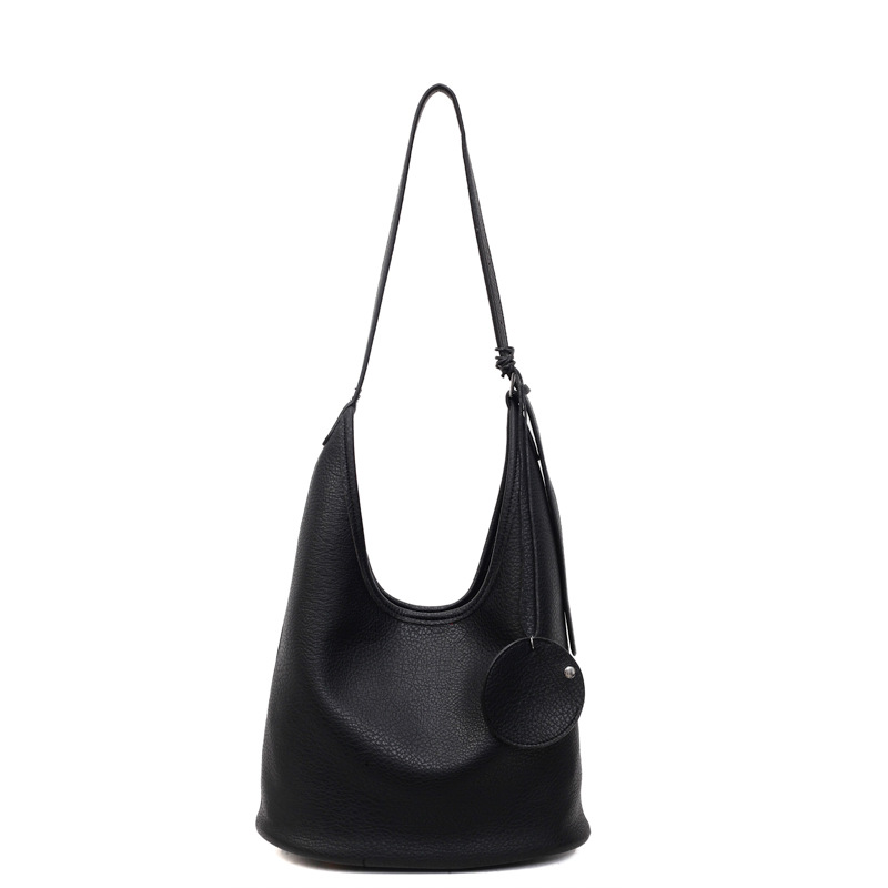 Korean single-shoulder bag, women's large-capacity underarm bag, 2025 new style, versatile commuter bucket bag, stylish tote bag Item Picture