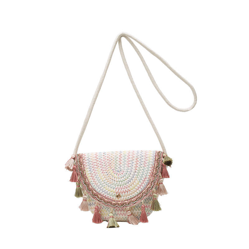 Spring 2025 new straw woven bag, tassel clutch bag, resort-style woven saddle bag, single-shoulder crossbody women's bag Item Picture