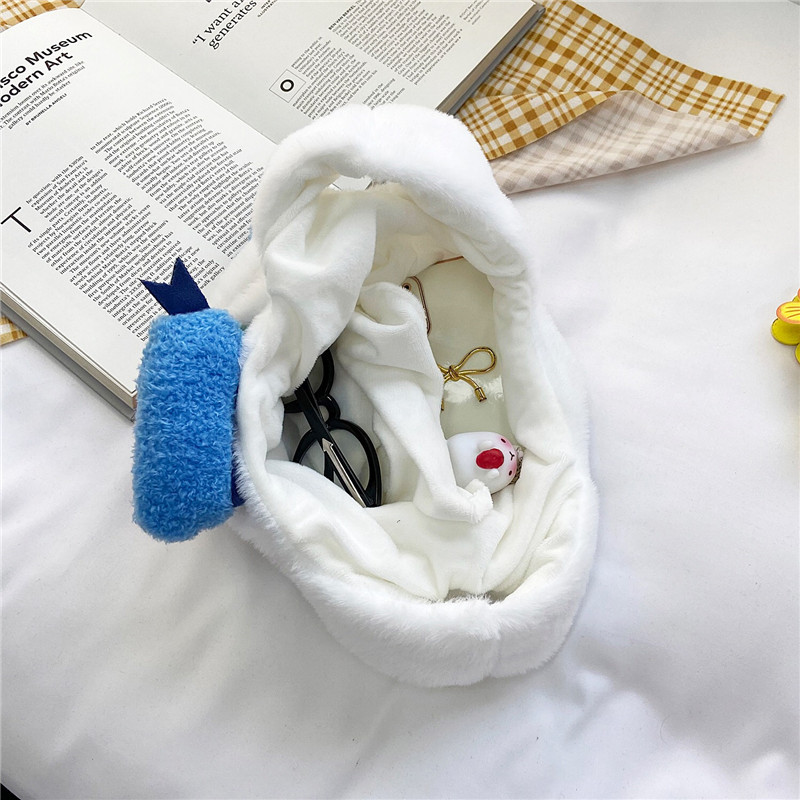 Korean style Instagram handbag cartoon duck plush bag for women 2021 New soft, cute and large capacity children's bag Application Scenario