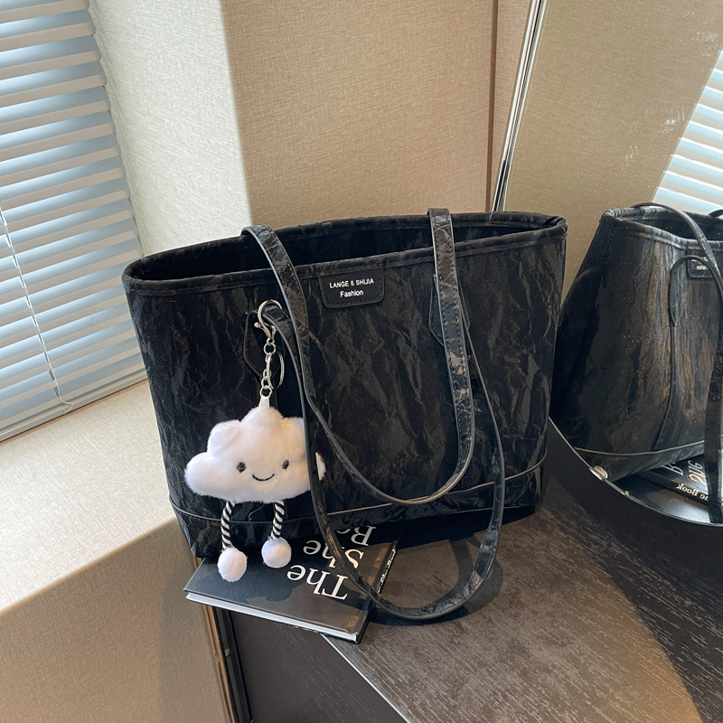 Tote bag, large-capacity single-shoulder bag, hand-carry, stylish and casual bag, young and individualistic, 2024 new trendy large bag Specification drawing