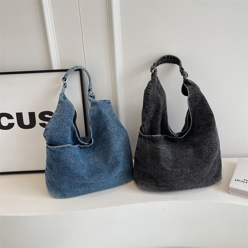 Japanese-style casual denim bag, large-capacity commuter single-shoulder bag for women, simple solid-color hand-held tote bag, underarm bag Specification drawing