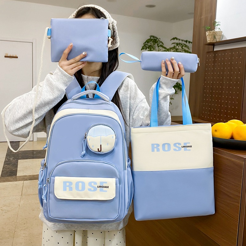 A new style of fashionable letter travel backpack for women in 2025, a lightweight backpack for college students to travel and study on campus Application Scenario