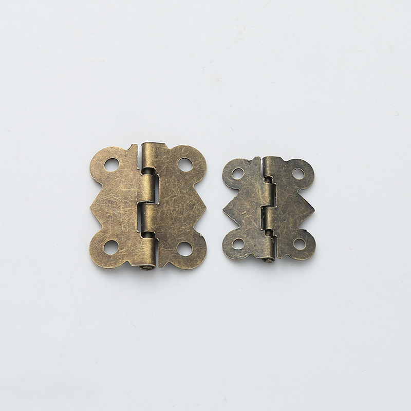Antique-style butterfly hinge cabinet hardware accessories, lace hinges, retro rounded corner hinges, wooden box, fixed fasteners, connecting pieces Application Scenario