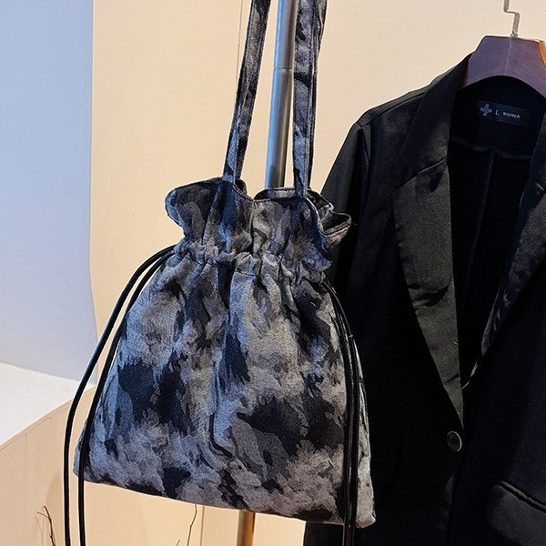New women's bag fashion 2025 Spring large-capacity fabric bag, Yunnan ink-wash painting single-shoulder bag, casual bucket bag Specification drawing