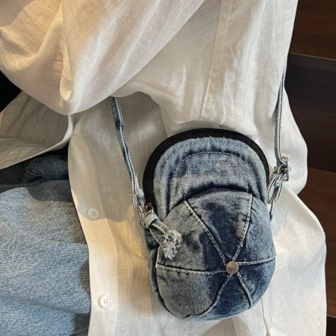 High appearance level small bag, ins style fashionable hat bag, travel and outing crossbody bag, personalized portable single mini shoulder bag Application Scenario