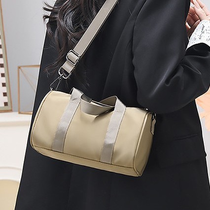 Cross-border large-capacity leisure travel bag, solid color single-shoulder handbag, trendy men's and women's casual and personalized storage crossbody bag Specification drawing