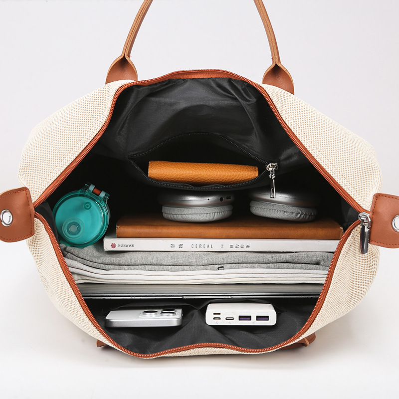 Cross-border short-distance luggage bags, travel bags, lightweight yoga bags, fitness bags, large-capacity hand-held bags, shoulder bags, and maternity storage bags Application Scenario