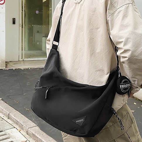 Large-capacity cloth bag for ladies, 2025 new style versatile, casual and simple dumpling bag, high-end and trendy crossbody bag details Picture