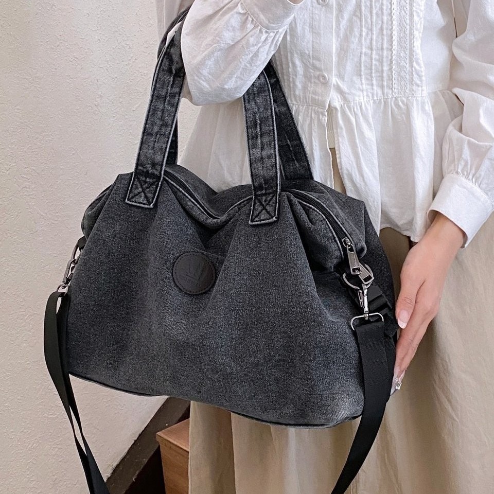 New cross-border large-capacity travel bag, business trip boarding bag, crossbody bag, fashionable denim, versatile and lightweight single-shoulder bag full figure