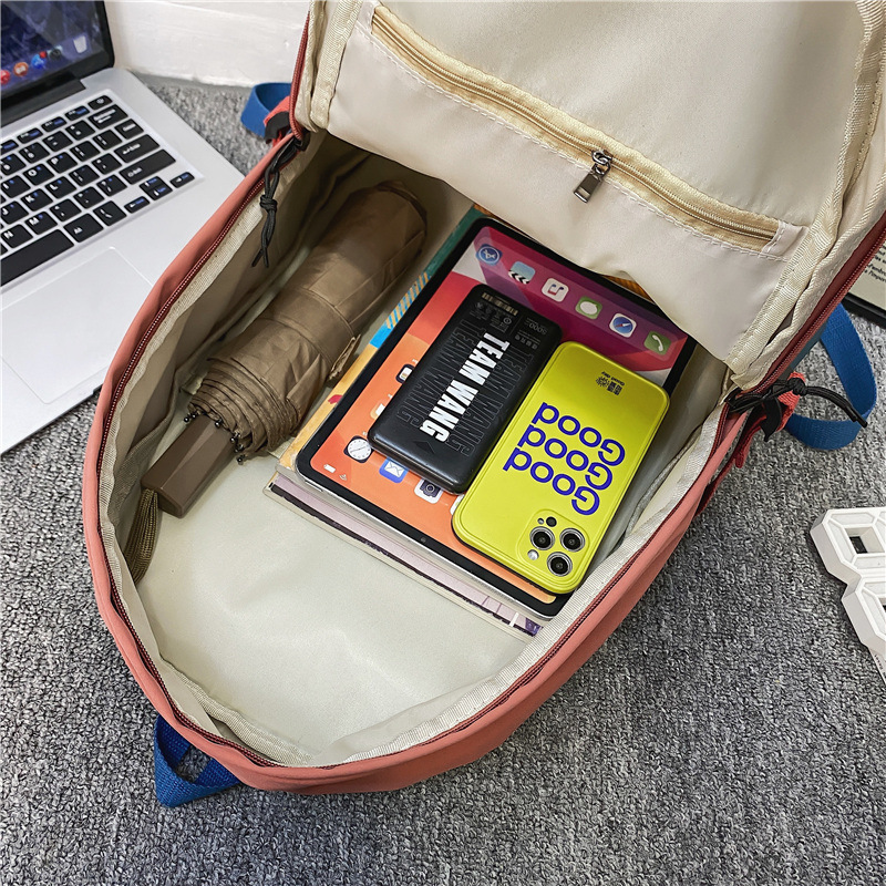 The new schoolbag with a large capacity for women, a Korean version with a Japanese forest style, is a fashionable and niche backpack that can be matched with junior high school, senior high school and college students Application Scenario