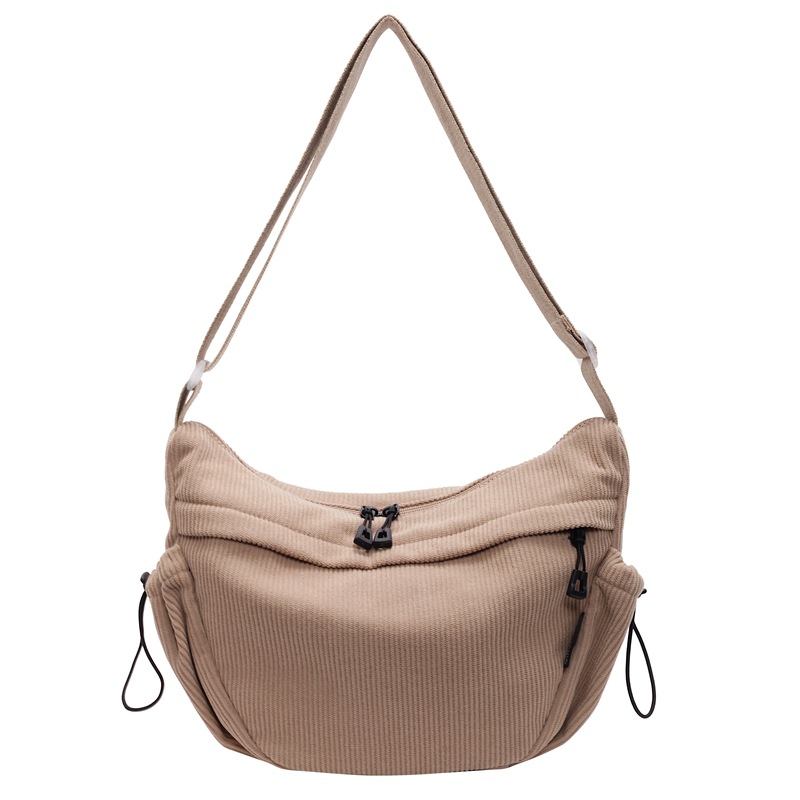 The new cute dumpling bag for autumn and winter features a niche design and is versatile. It is a single-shoulder crossbody bag with a large capacity and high-quality corduroy texture Item Picture