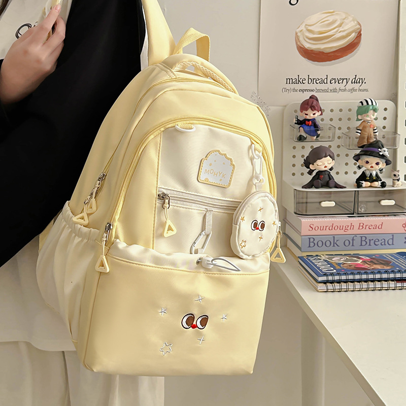 High-appearance-level schoolbag for girls, Korean version of Instagram, large-capacity backpack for middle and high school students, cute and soft girl's travel backpack full figure