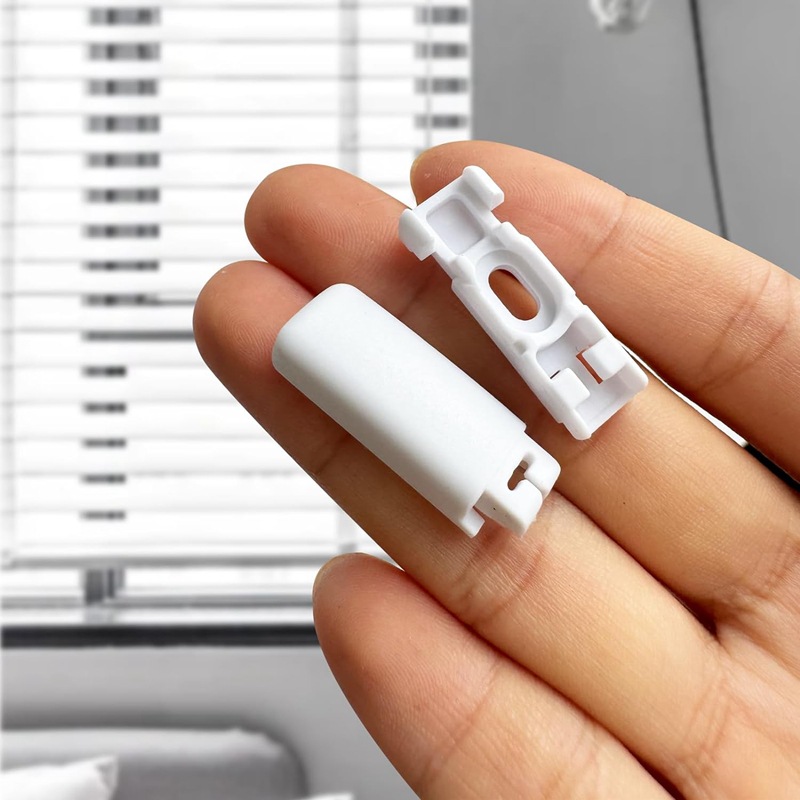 White Venetian blind base, 6 sets of assembly screws, curtain accessories Application Scenario