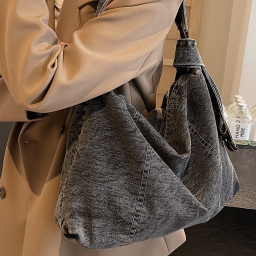 Large-capacity lazy style denim canvas bag for women, 2024 new style, relaxed underarm bag, commuter crossbody bag Specification drawing